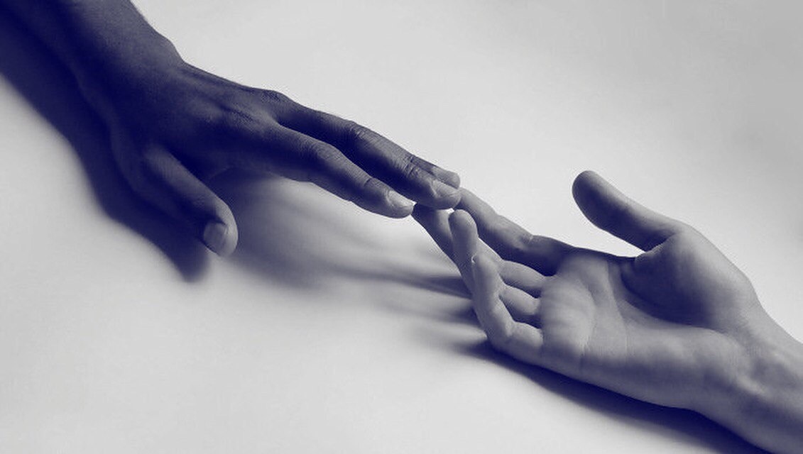 Случайностей не существует: люди даны нам или как пример правильной жизни, либо как предупреждение. Э. Асадов