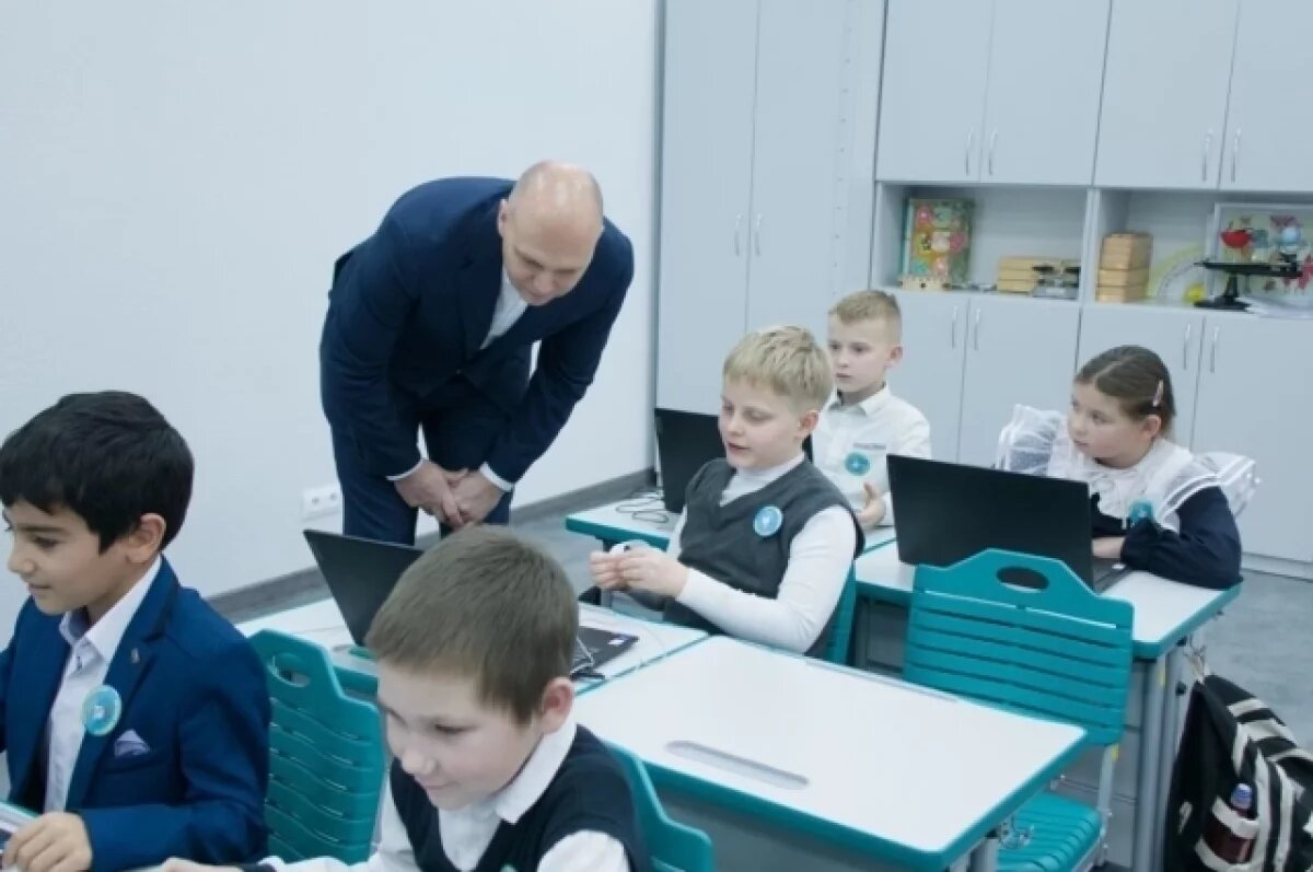    Губернатор оценил обновление соцобъектов в Озерском округе