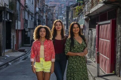 Фото из интернета. Лижия, Жерлуси и Жоэлли.