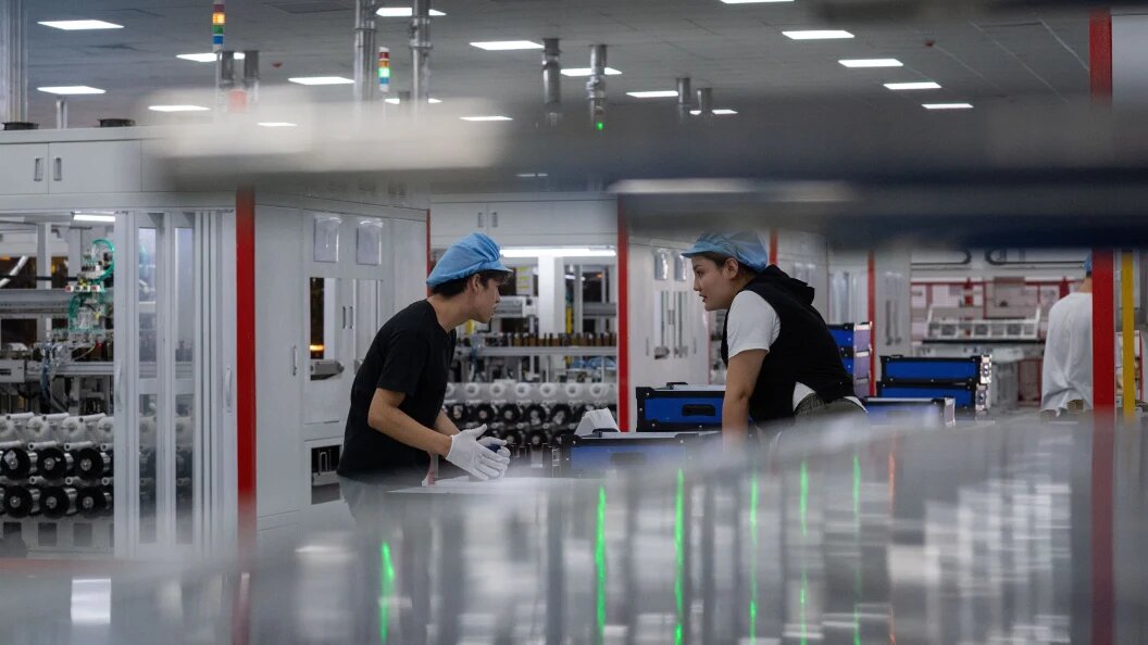    Дешевизна китайского кремния привел к обвалу цен во всем мире. Фото: Jiang Wenyao/Globallookpress