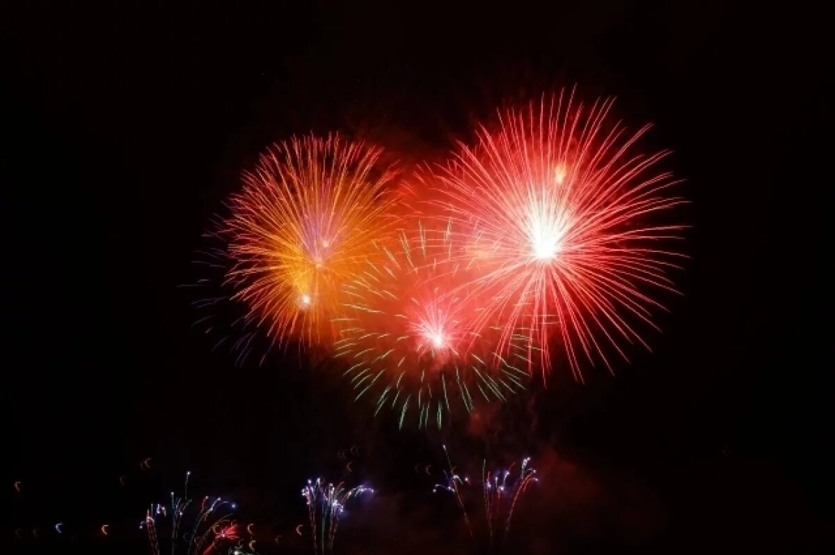    Пиротехническое шоу во время беспилотной опасности устроили воронежцы