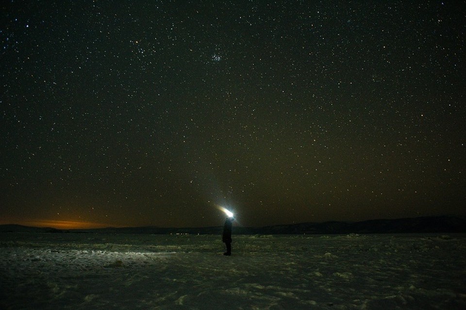    В ночь с 17 на 18 ноября жители Ярославской области могут увидеть метеорный поток Леониды. Виктор ГУСЕЙНОВ