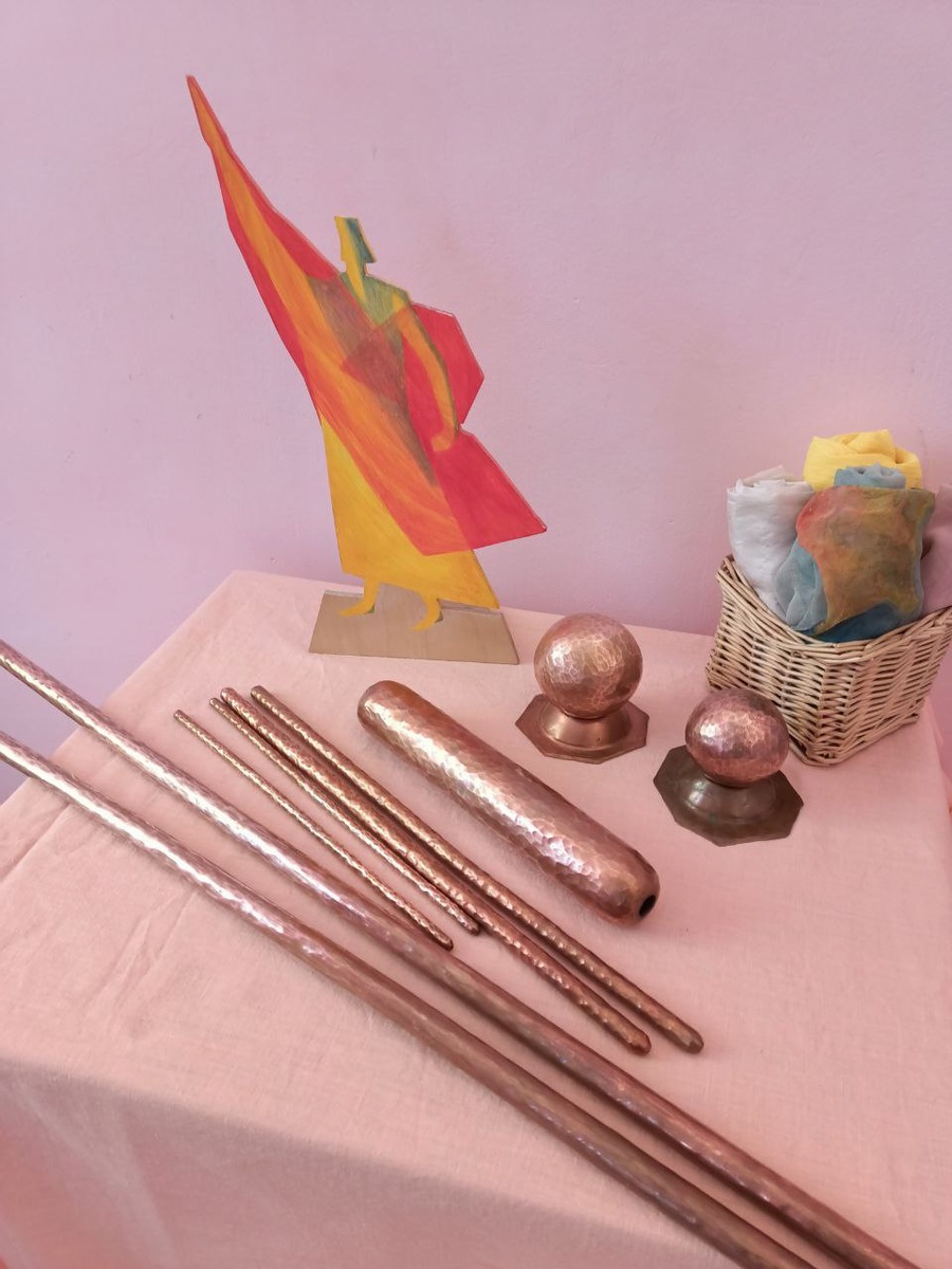 Предметы, которые используются на занятия по эвритмии