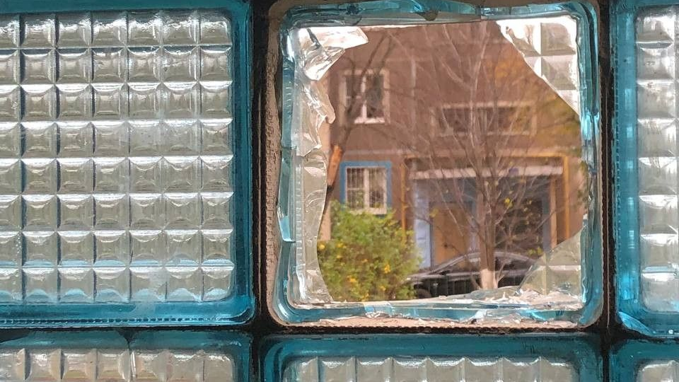 50 лет смотрим и не понимаем: зачем в СССР вообще ставили стеклоблоки — и для чего их на самом деле придумали