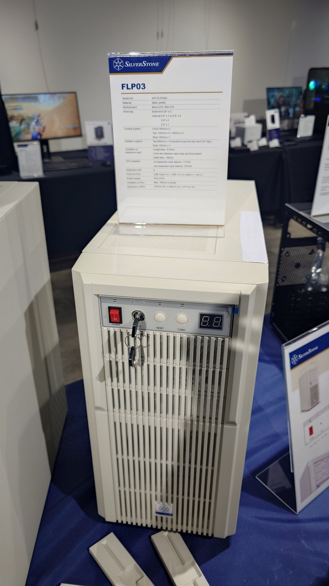 Фото X (hito_hiro7265)  📷
