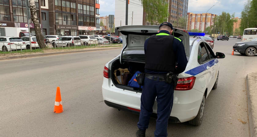    В автомобиль с двумя детьми врезался квадроцикл под Воронежем
