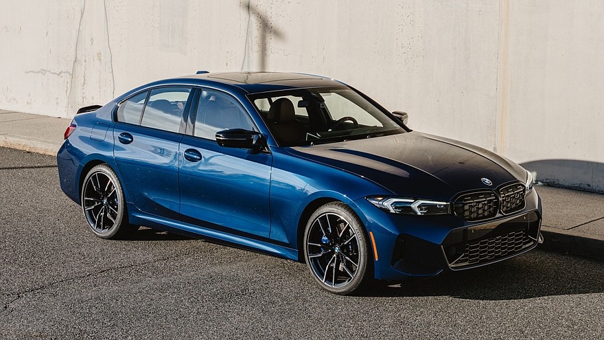    На фото: спецверсия BMW M340i xDrive 50 Jahre Edition (для американского рынка)