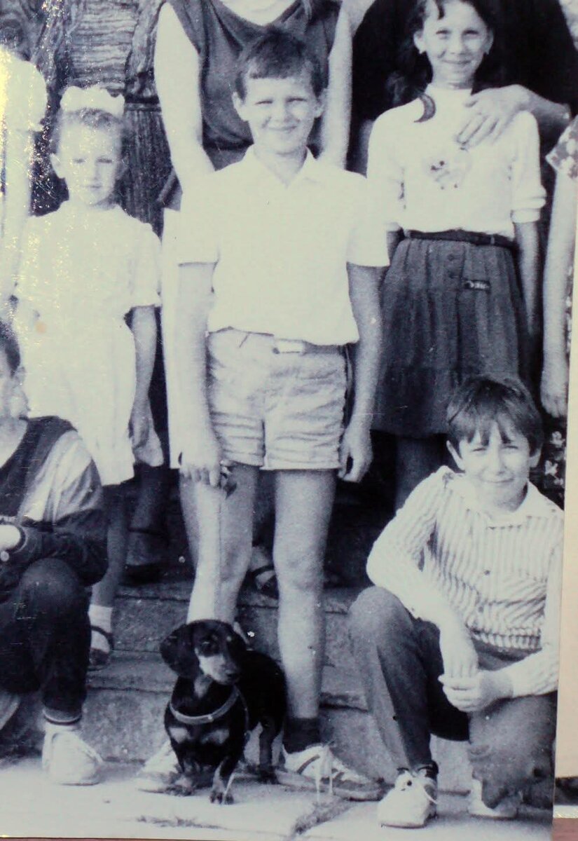 Брат и такса Фрида