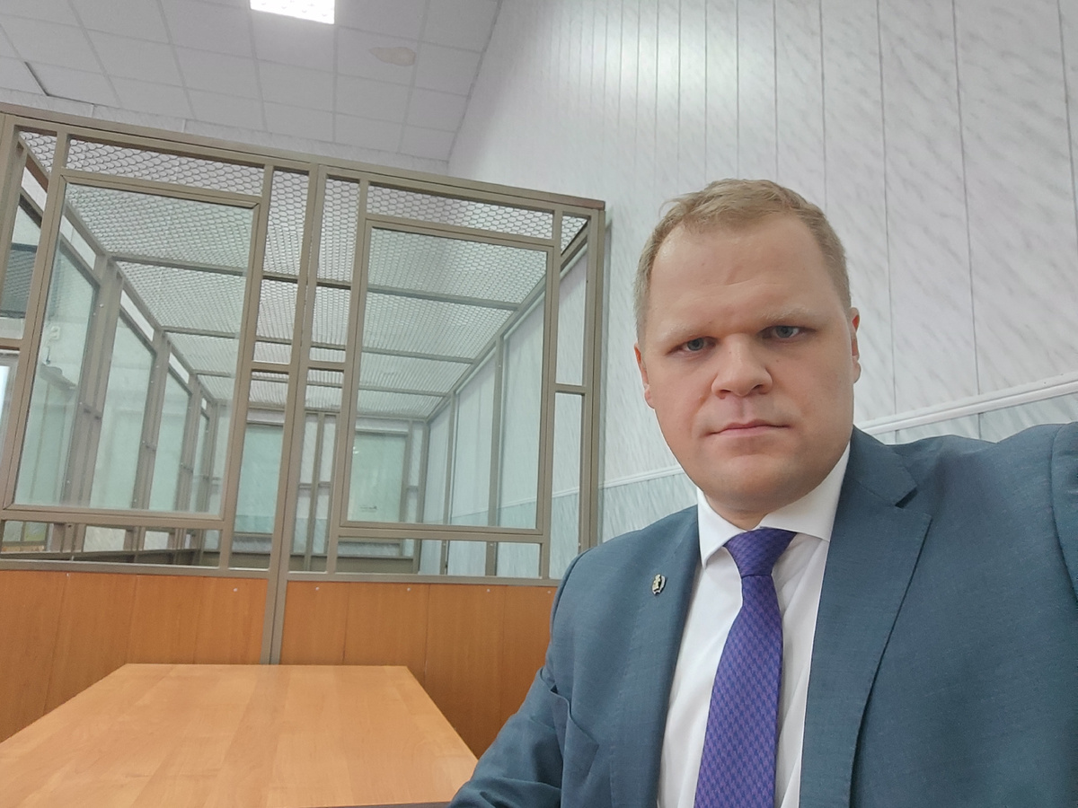 Перед началом судебного заседания