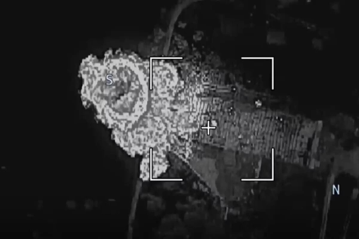    Уничтожен один из паромов, перевозивший груз.