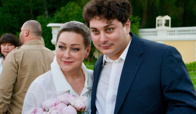 Влад давно вырос и тоже стал актёром. Фото: Pinterest