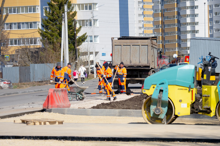    За год в Казани отремонтировали 250 участков дорог.   
Фото: «БИЗНЕС Online»