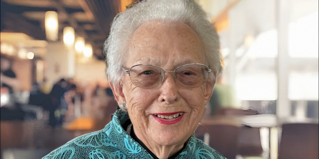 «Моей маме 100 лет, и она клянется, что лишь одна привычка помогла ей оставаться молодой целое столетие». Уроки долголетия Рут Лемей