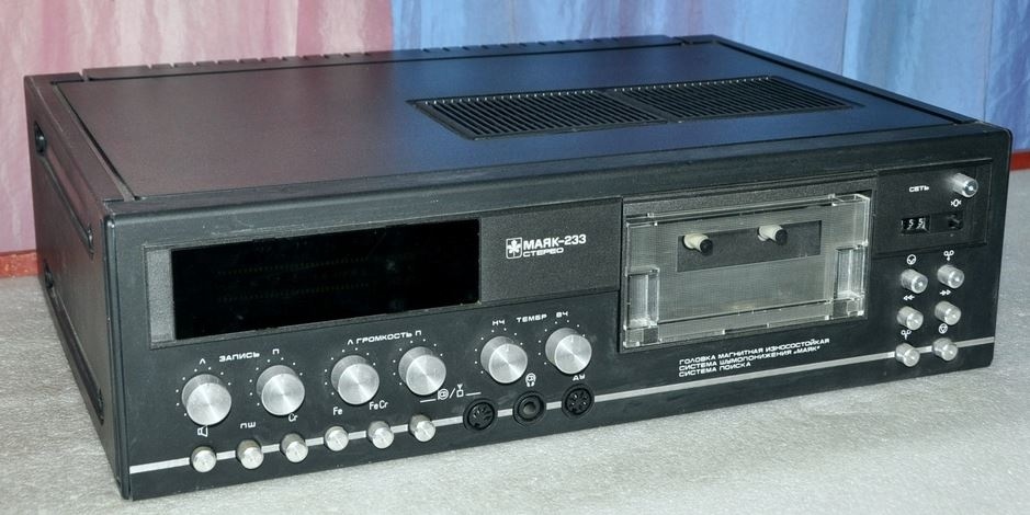 Какую технику, сохранившуюся из нашего детства и юности, можно разобрать на детали для сдачи в скупку