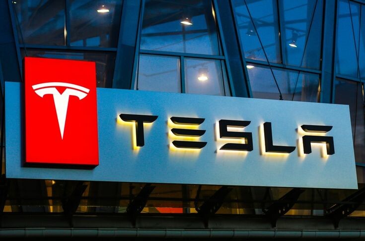 ⚠️ Разбор схемы: как работает фейковая платформа “торговли акциями Tesla”