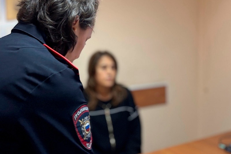    21-летний гражданин ближнего зарубежья пояснил, что раньше жил в России девять месяцев.