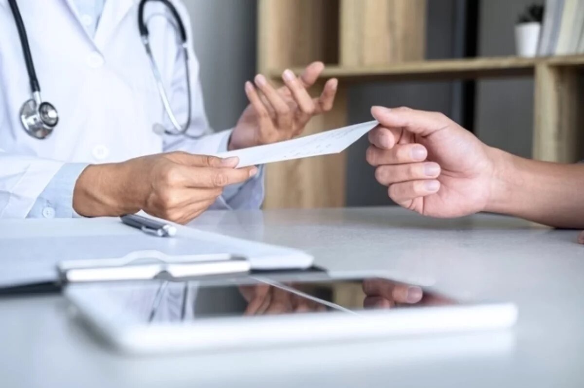    Астраханский врач подозревается в служебном подлоге