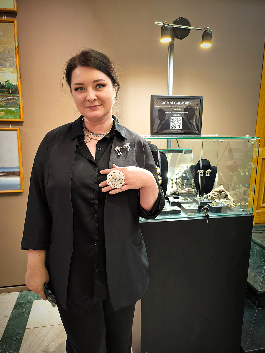 Кристина Скобина на премьере выставки «Сны Сибири» (© Анна, «Маяк энерджайзера»)