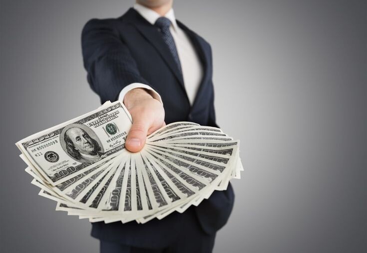 📞 «Как мошенники из “инвестфонда” разводят пенсионеров по телефону»