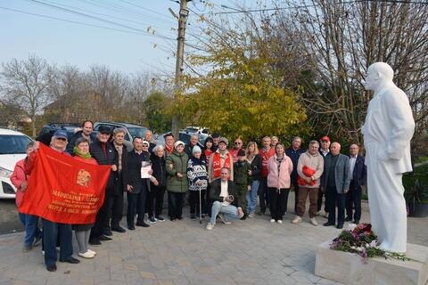 В Анапе состоялось торжественное открытие памятника В.И. Ленину