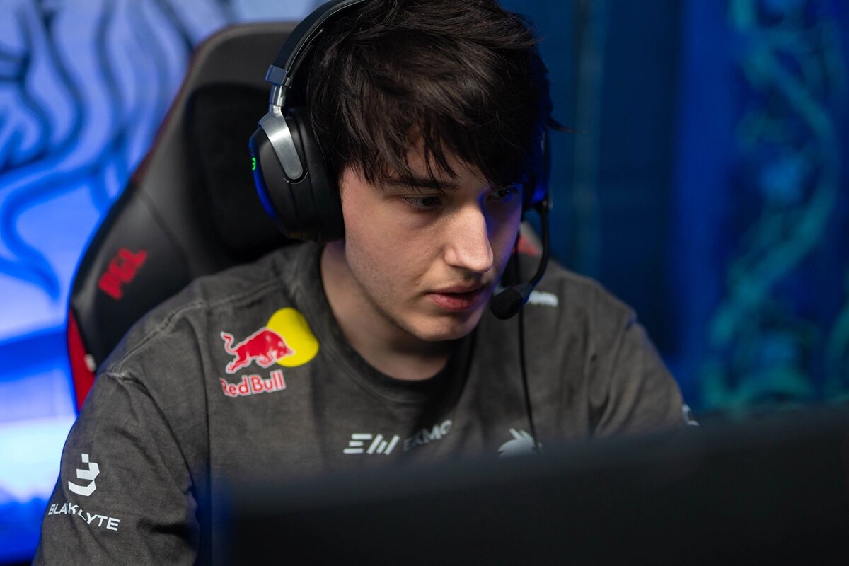 Оффлейнер Team Spirit Магомед «Collapse» Халилов