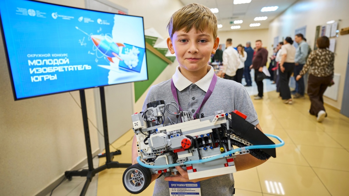    Система мониторинга воды и сборщик нефтепродуктов: югорчане представили свои изобретения