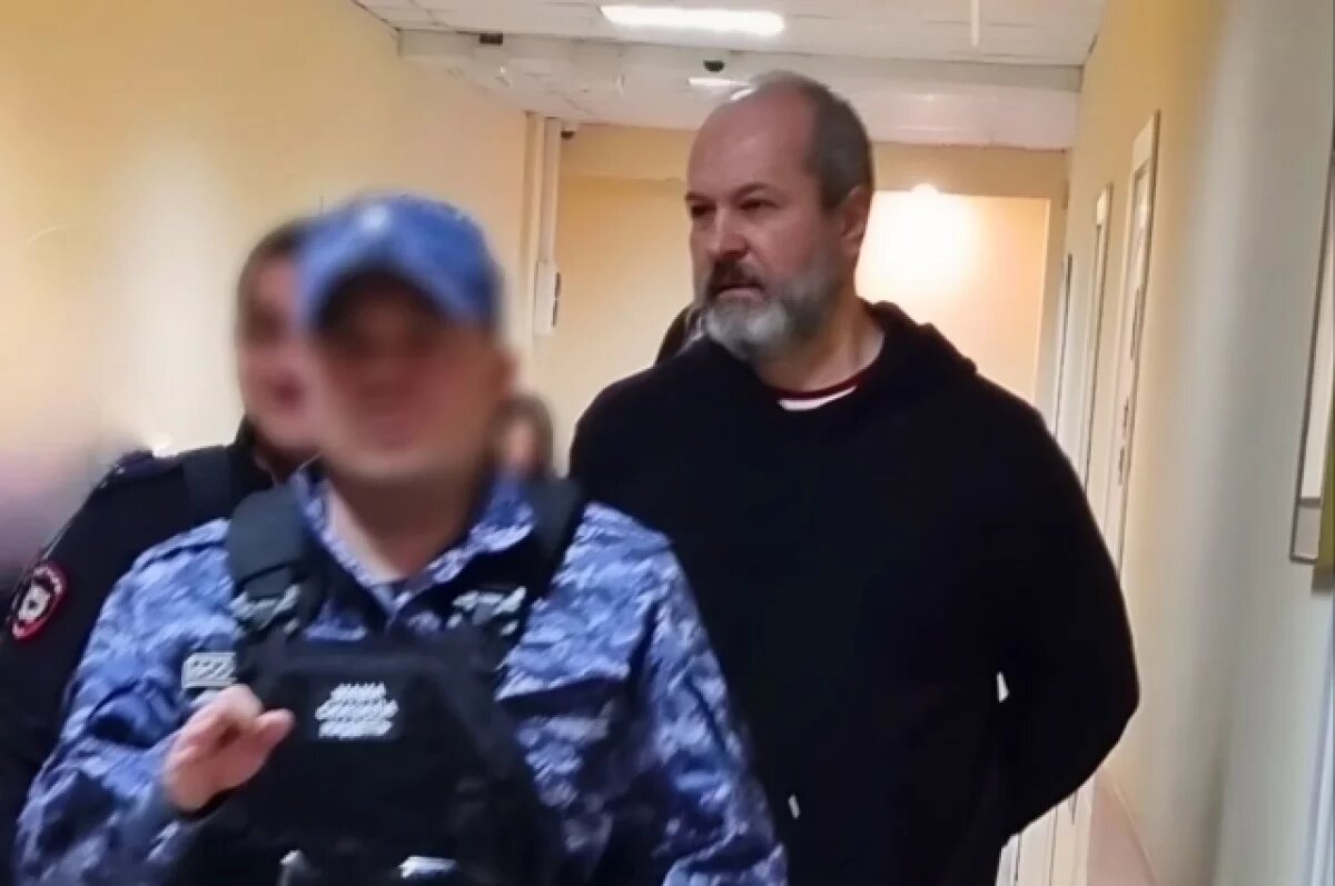    Шок на лице.