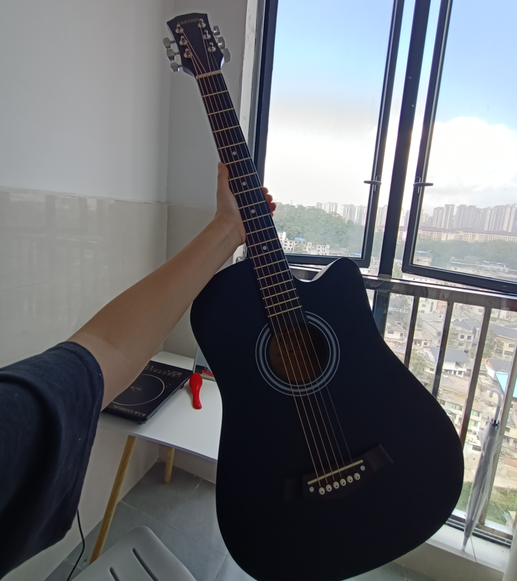 Вот она наша гитара