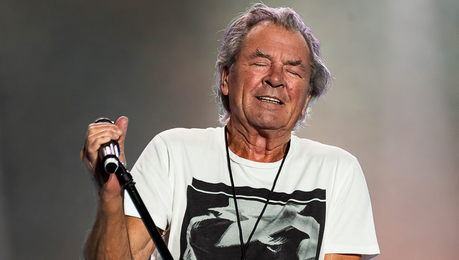 Несмотря на недуг, музыкант с юмором относится к собственному возрасту (Источник: Ellen Artie)
