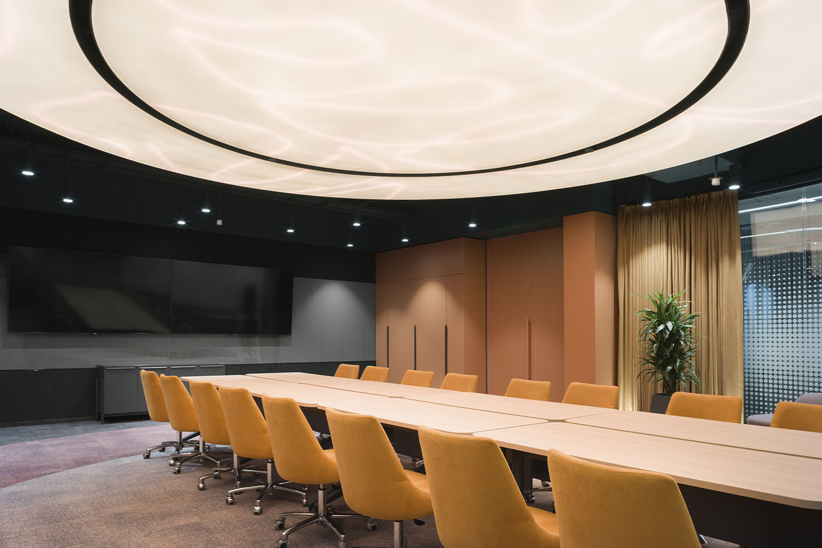 Проект освещения от МДМ-ЛАЙТ: Бизнес-центр Comcity (ПАО Совкомбанк)