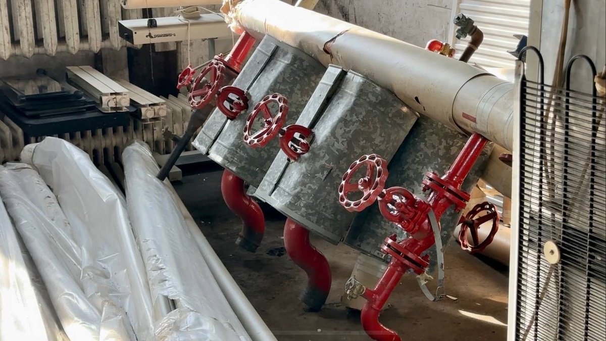    Югра восстанавливает теплый гараж для водовозов Макеевки