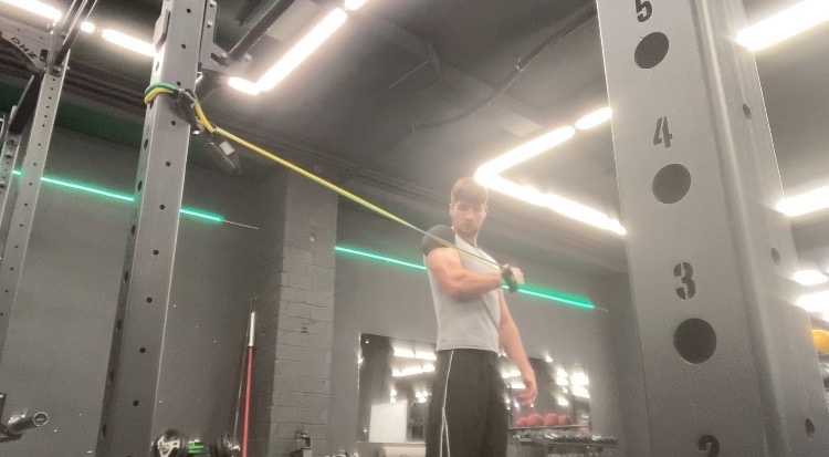 Упражнение№1 - Приведение руки к плечу.