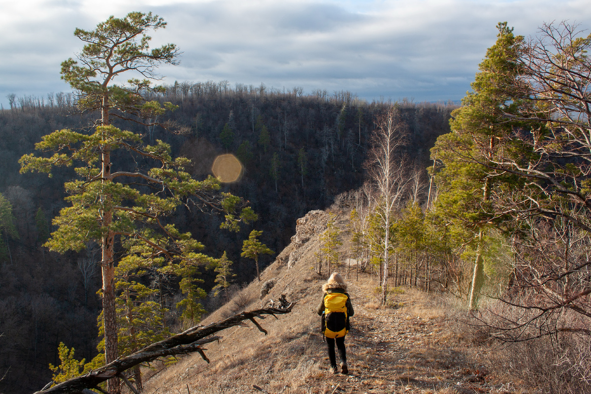 Спуск к "Крольчатнику" -->
