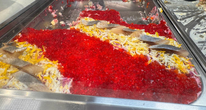    Хотите удивить Огненную Лошадь? Не тратьте вечер на тяжёлые салаты: «Восторг» собирается за минуты — родных потом за уши не оттащишь