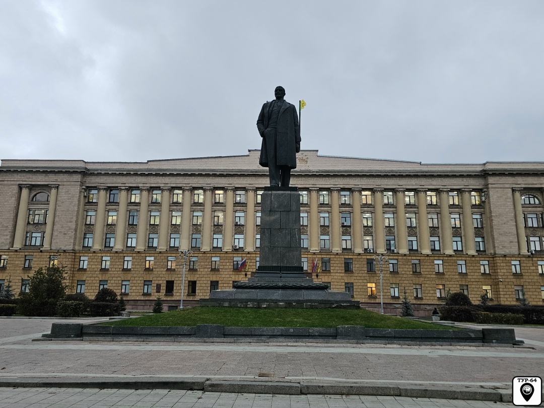 Памятник В.И. Ленину