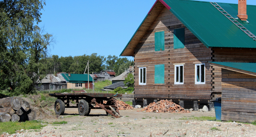    «Вот поэтому они все одноразовые», — заявил прораб, объясняя, почему не стоит приобретать дома, построенные после 2022 года
