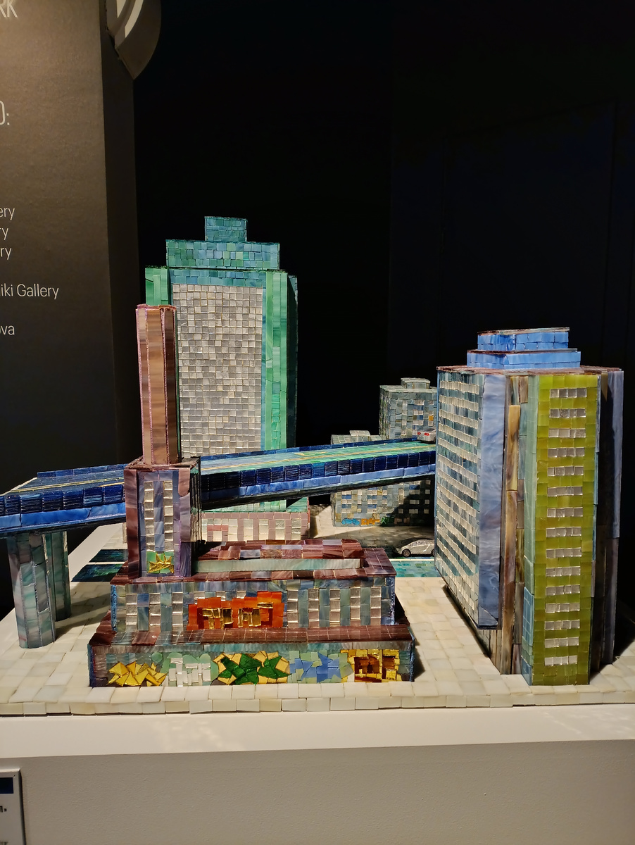 Инсталяция "Жилой квартал", Сергей Вэ(фото автора). 