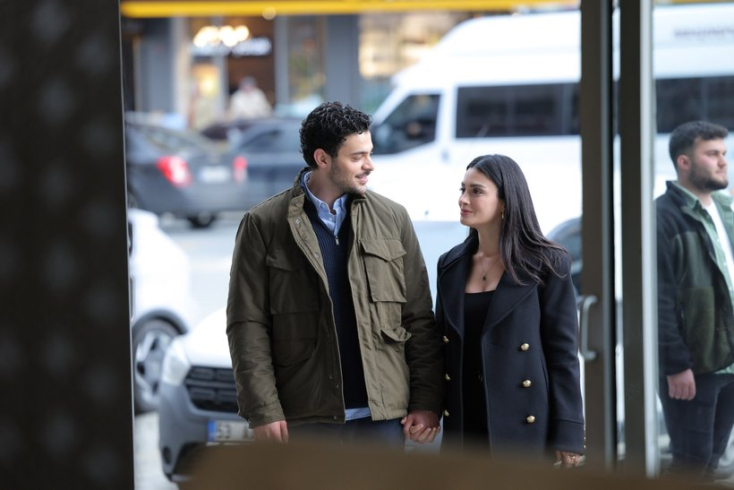 Кадр из сериала «Глаза Чёрного моря» (Gözleri Karadeniz).
Источник: официальный сайт телеканала atv