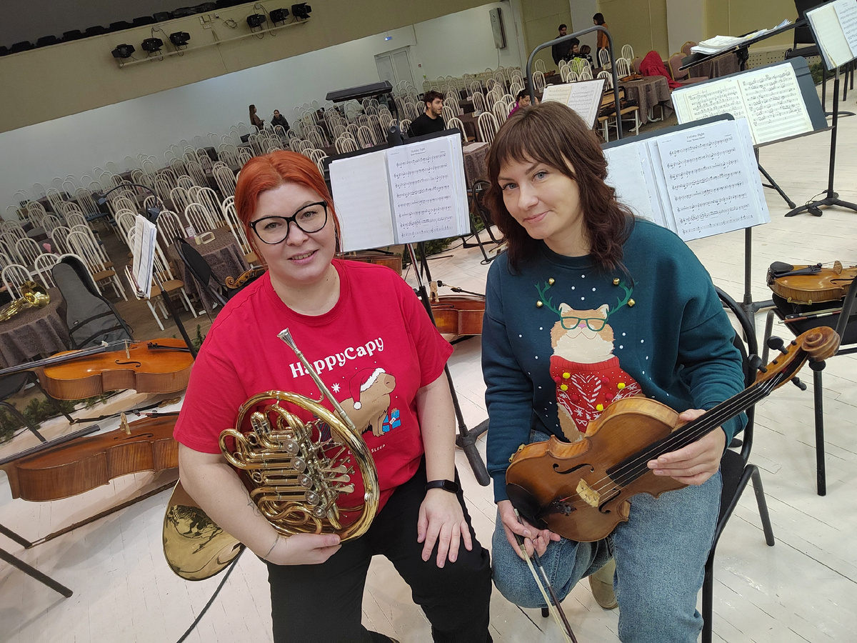 На репетиции с подругой