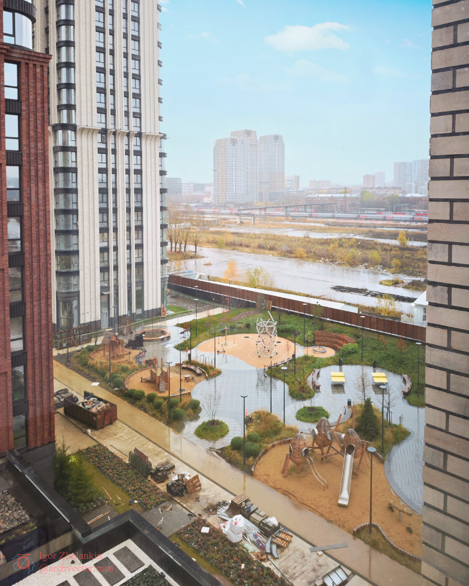 ЖК "Павелецкая сити". Фото автора: @archvector, 2025г.