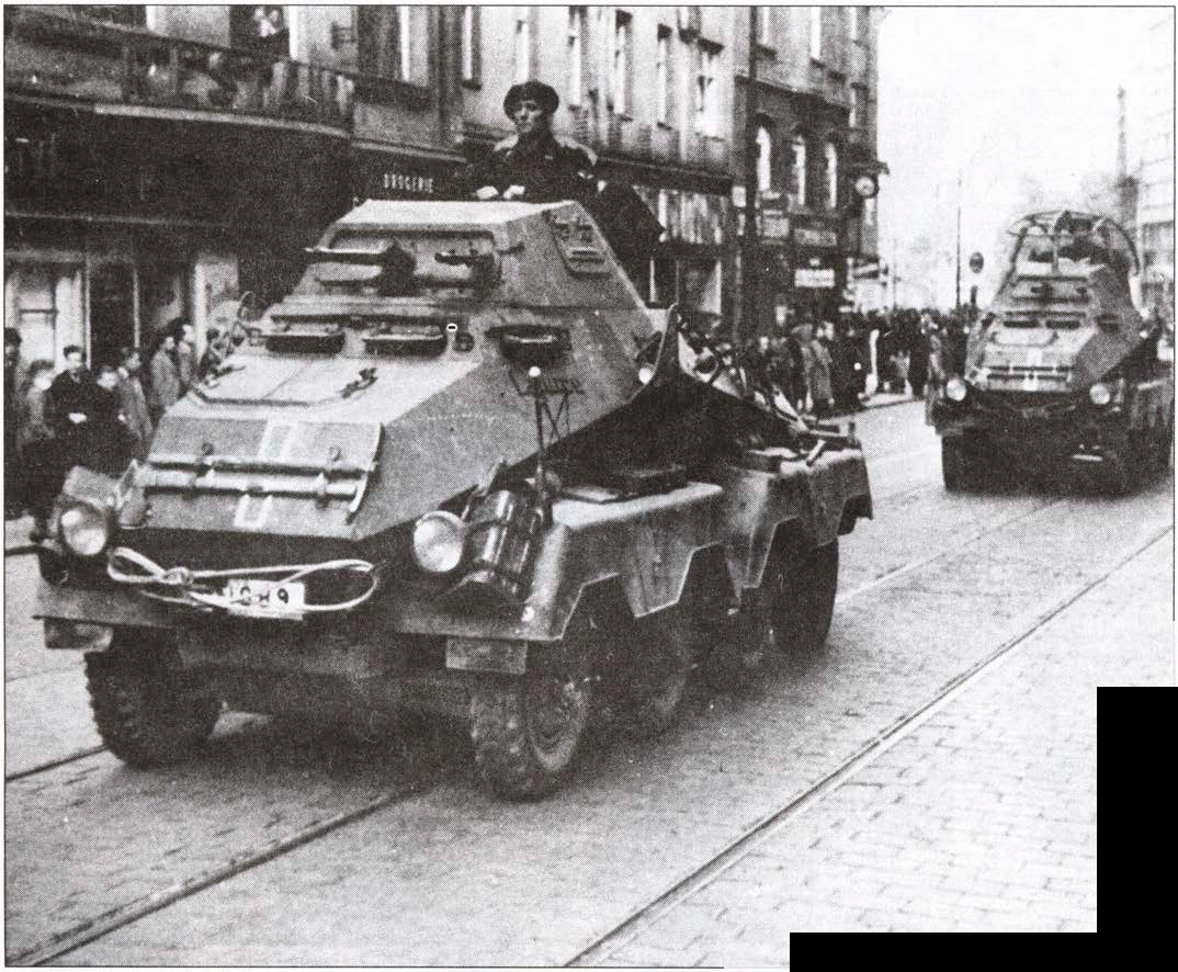 Колонна бронеавтомобилей