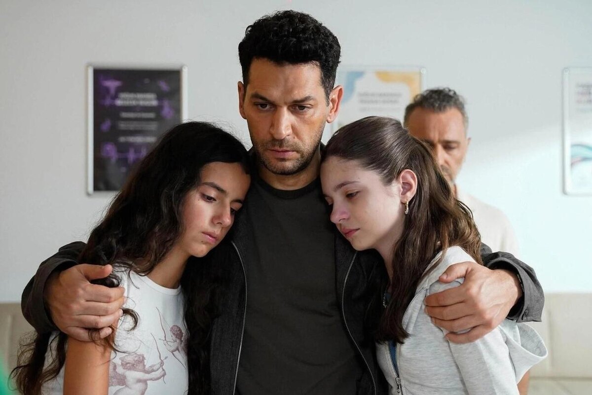 «Розы и грехи», 2025. Фото: кадр из сериала