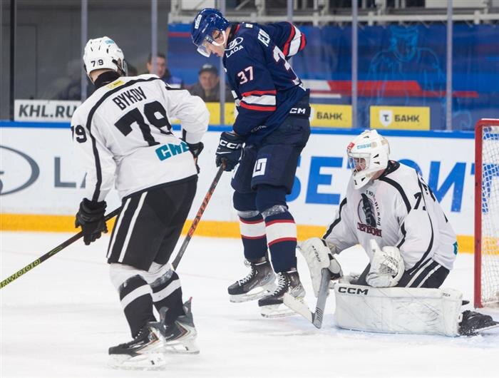    ФОТО: пресс-служба ХК "Лада"