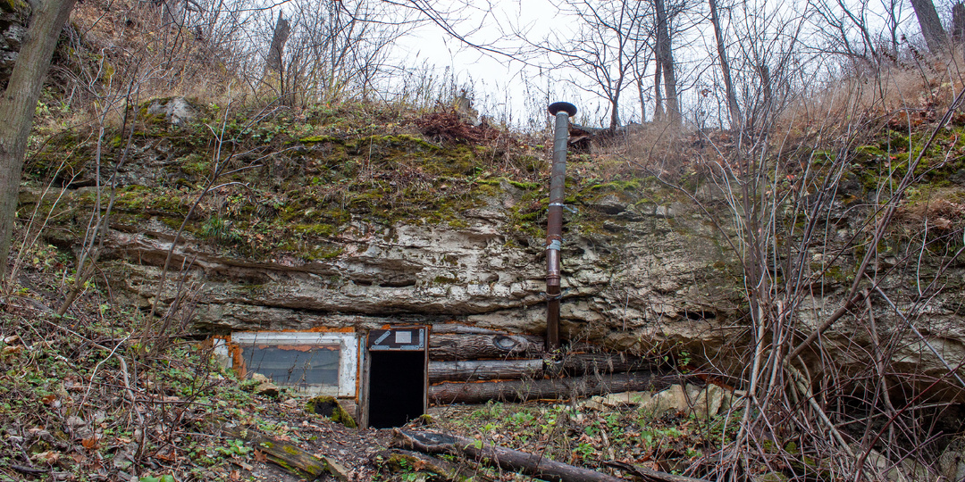 Ночёвка в землянке у Молодецкого кургана. День II