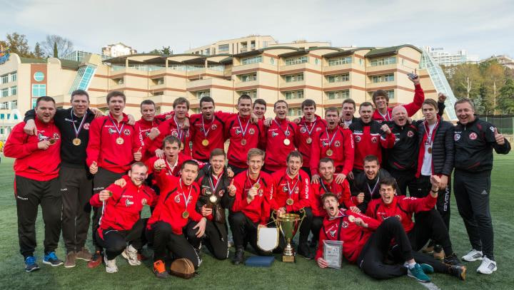 Победители турнира в 2016 году - петербургская Звезда. Фото РФС