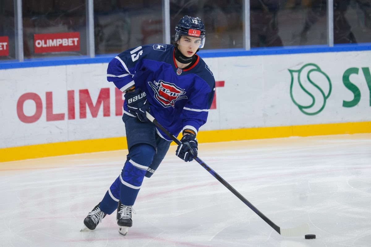    Артём Матюк 17 ноября забил гол и сделал результативный пас