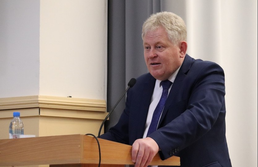 Своих не бросаем: осужденный за браконьерство чиновник стал главой района в Новосибирской области