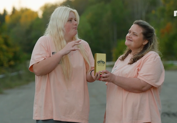 Кадр шоу "Большие девочки. Дочки-матери" 20.11.25