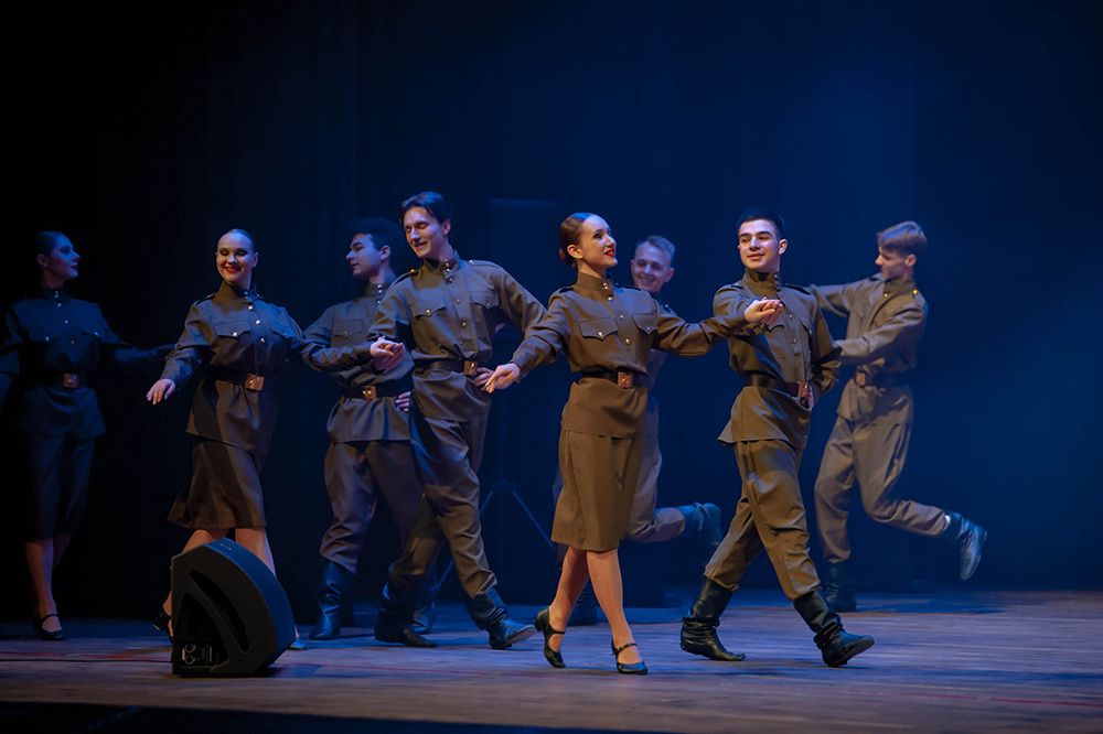 Гала-концерт в ДК «Пролетарка»: «Калининский фронт»