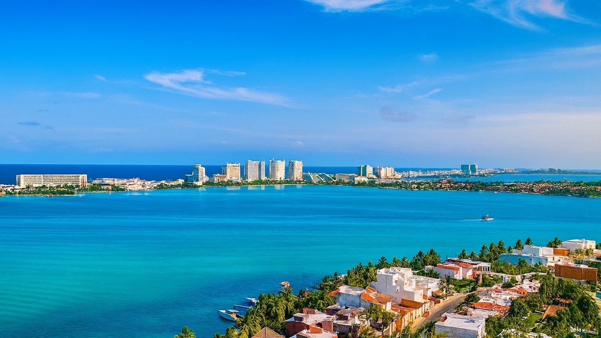 Канкун на Карибском море — место, которое далеко не все представляют правильно.